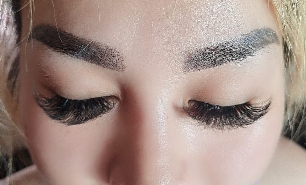 eyelash extensions Perth Nails 1